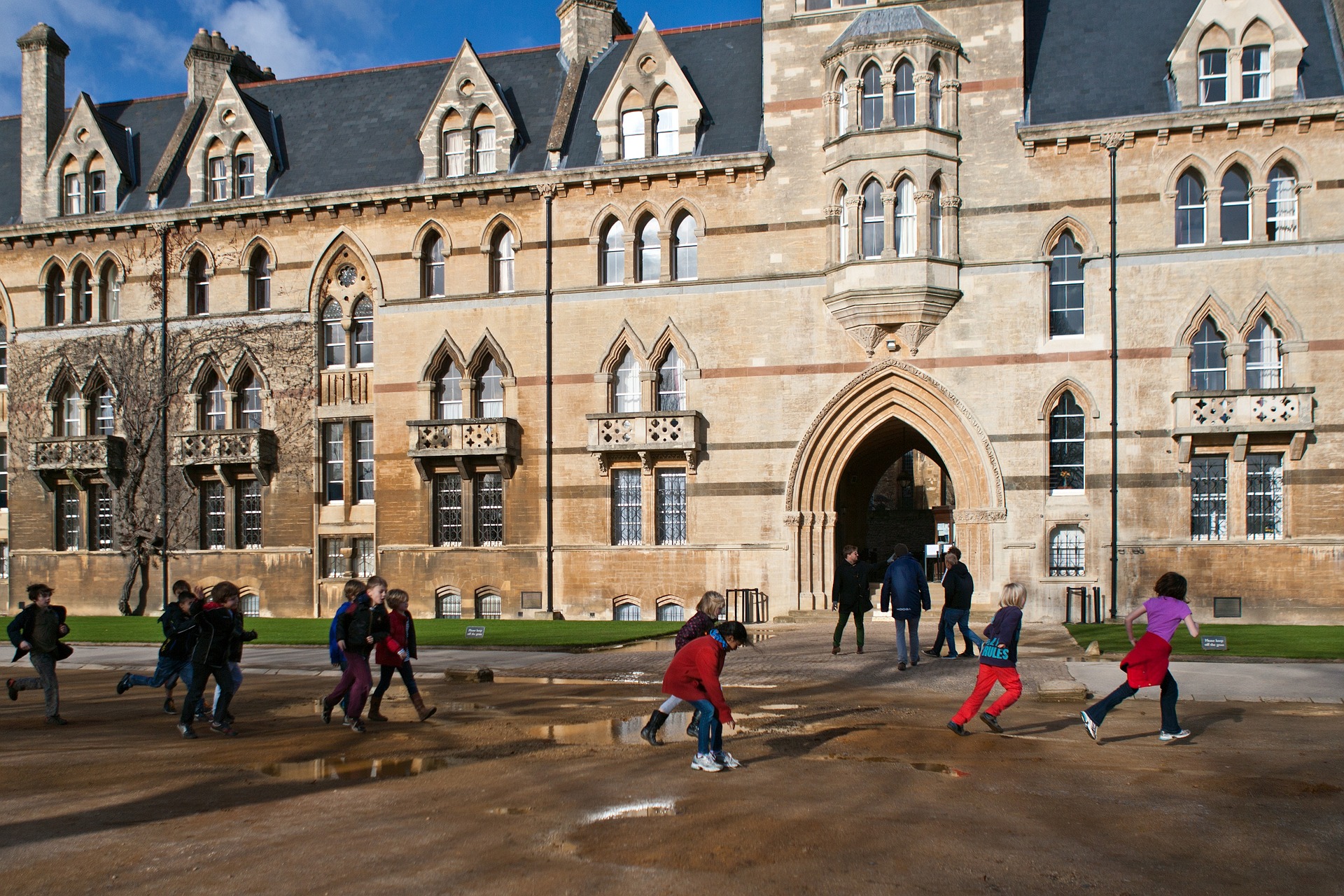 Oxford or Cambridge: The Most Beautiful City to Live as an Academic